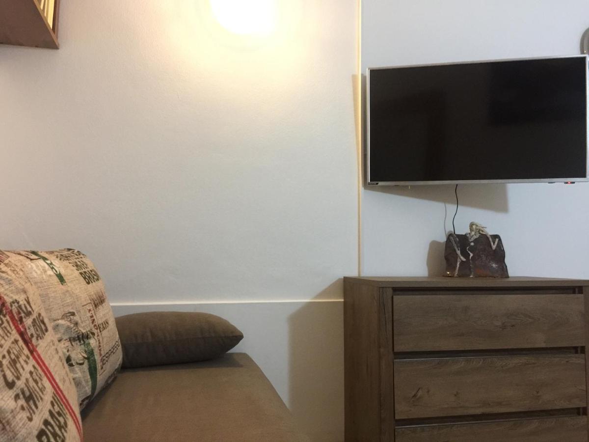 Apartma *